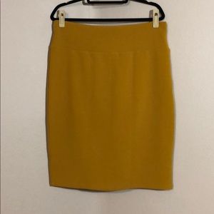 Solid mustard yellow 2XL Lularoe Cassie Miniskirt